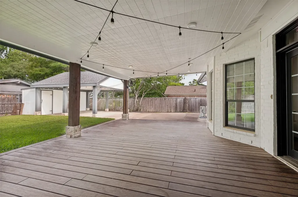 3314 Brookhaven Club Drive Farmers Branch TX 75234