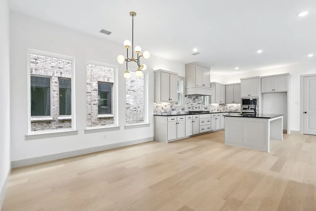 1233 Beebalm Mews Celina TX 75009