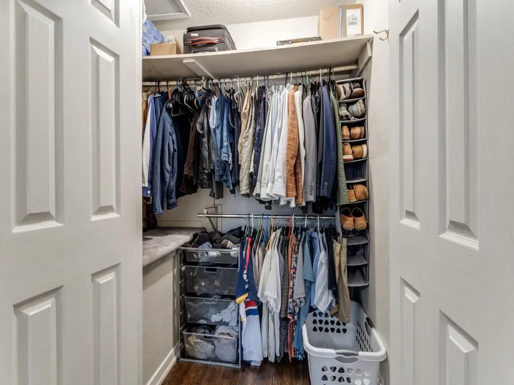 4946 N Hall Street Dallas TX 75235