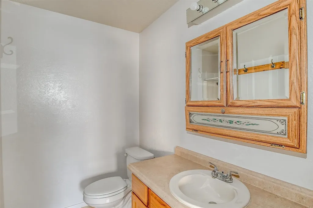 6530 Fall Creek Highway Granbury TX 76049