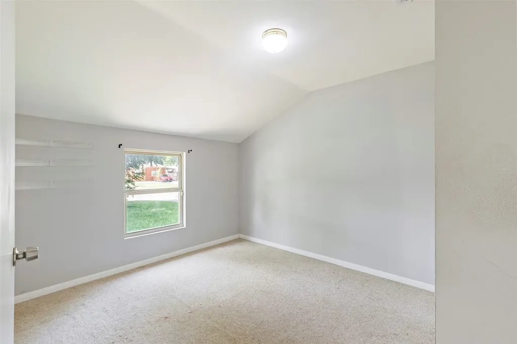 1513 Davis Boulevard Garland TX 75042