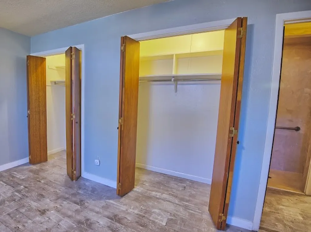 933 N Main Street Muenster TX 76252