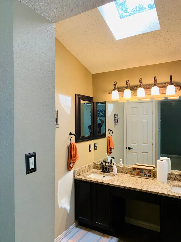 1848 Sonnet Drive Grapevine TX 76051
