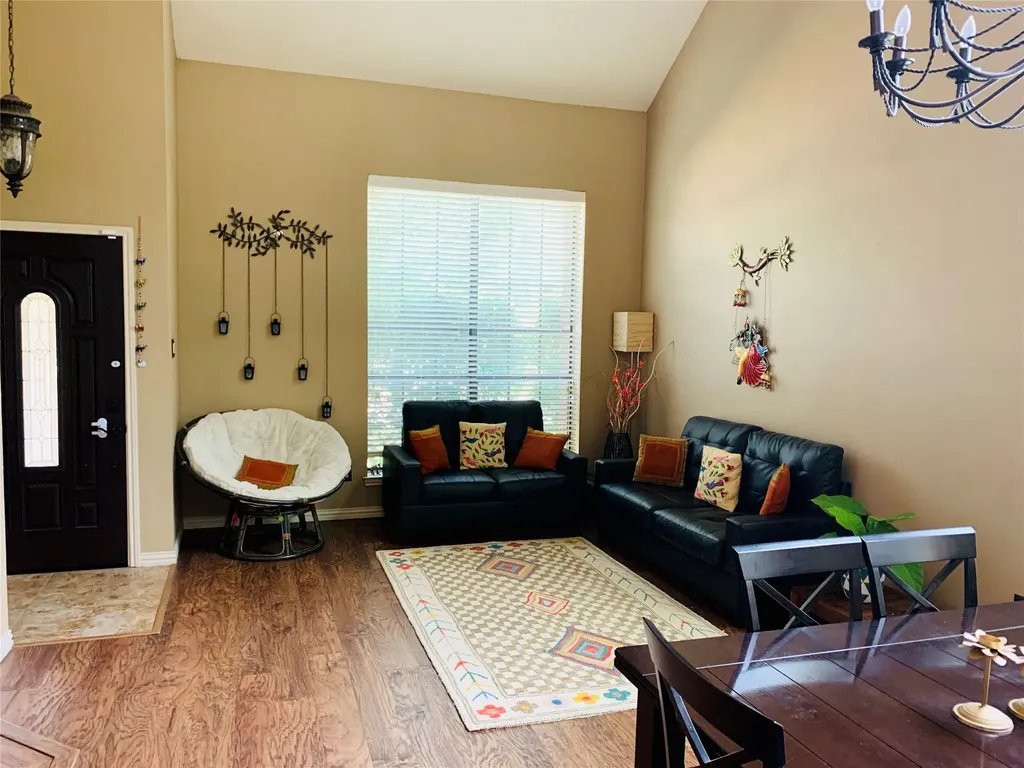 1848 Sonnet Drive Grapevine TX 76051