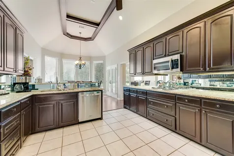 102 Dobbs Road Lake Dallas TX 76208