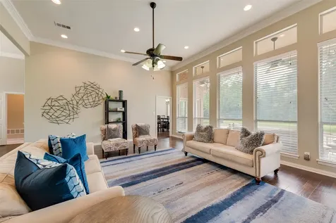 102 Dobbs Road Lake Dallas TX 76208