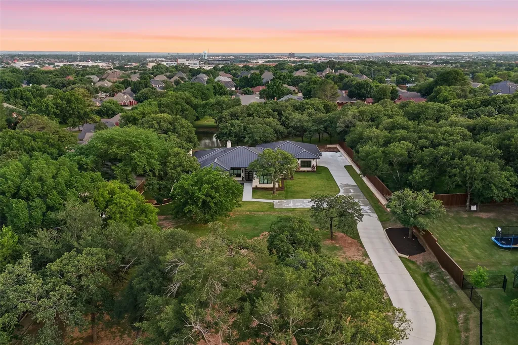North Richland Hills TX, 6717 Brazos Bend Drive