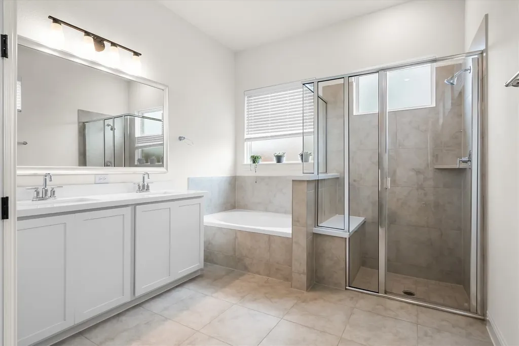 2035 Sherwood Drive Garland TX 75041