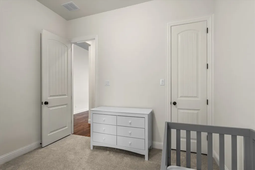 2035 Sherwood Drive Garland TX 75041