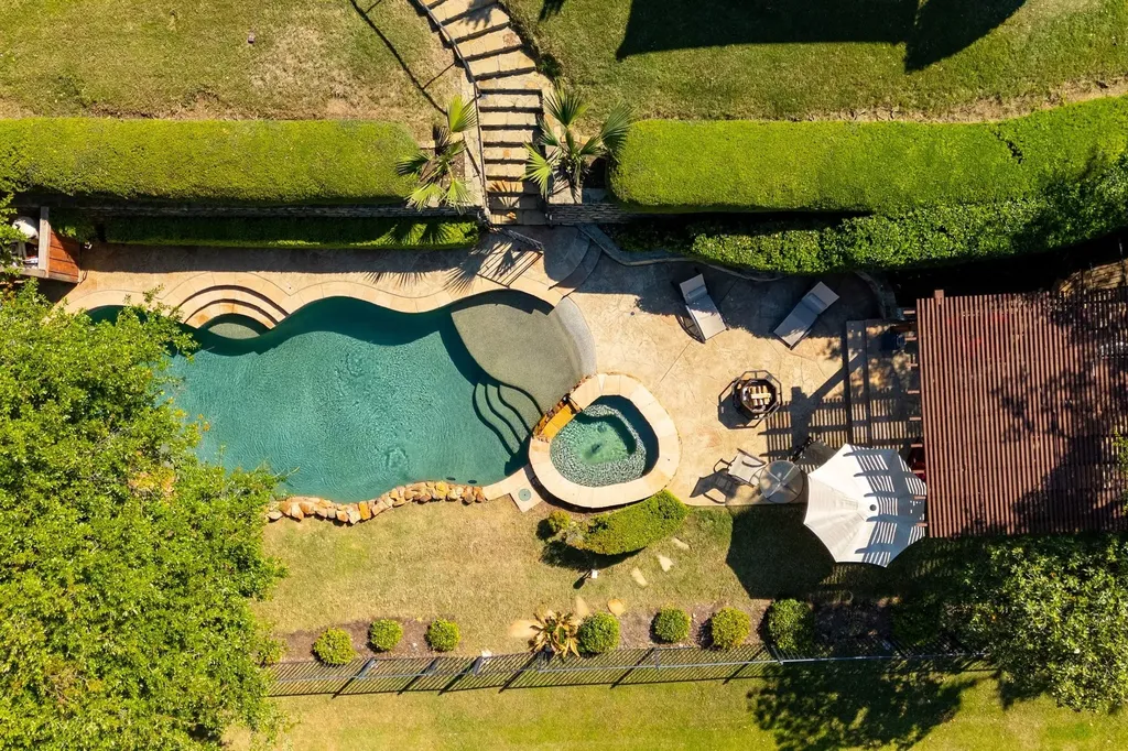 1802 Driskill Drive Irving TX 75038