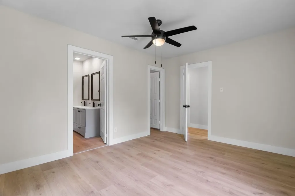 1404 E Baltimore Avenue Fort Worth TX 76104