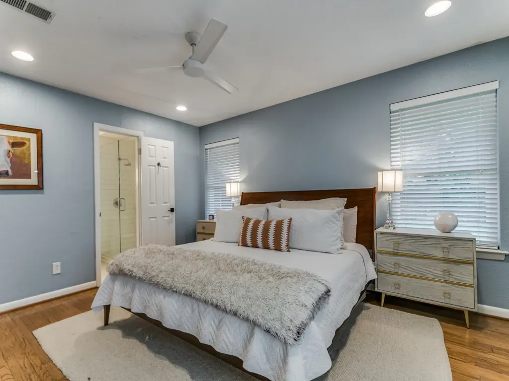 7105 Bennington Drive Dallas TX 75214
