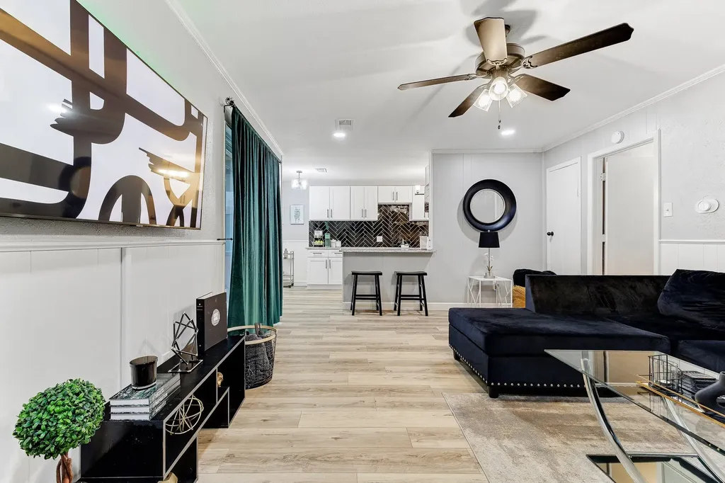 12814 Pandora Drive Dallas TX 75238