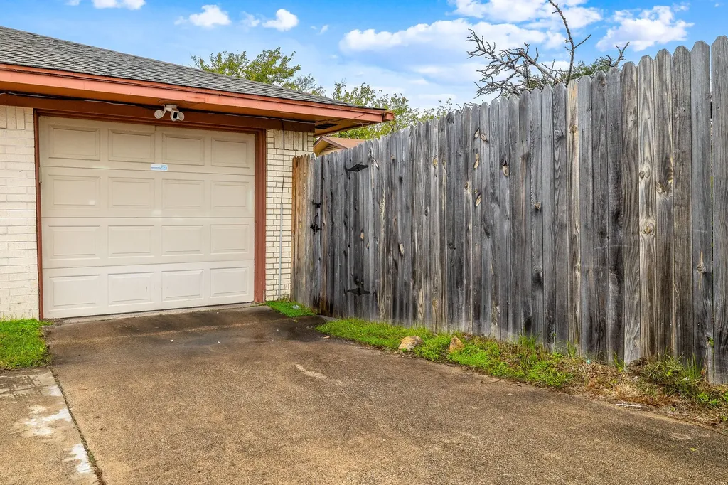 12814 Pandora Drive Dallas TX 75238
