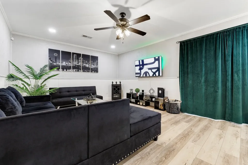 12814 Pandora Drive Dallas TX 75238