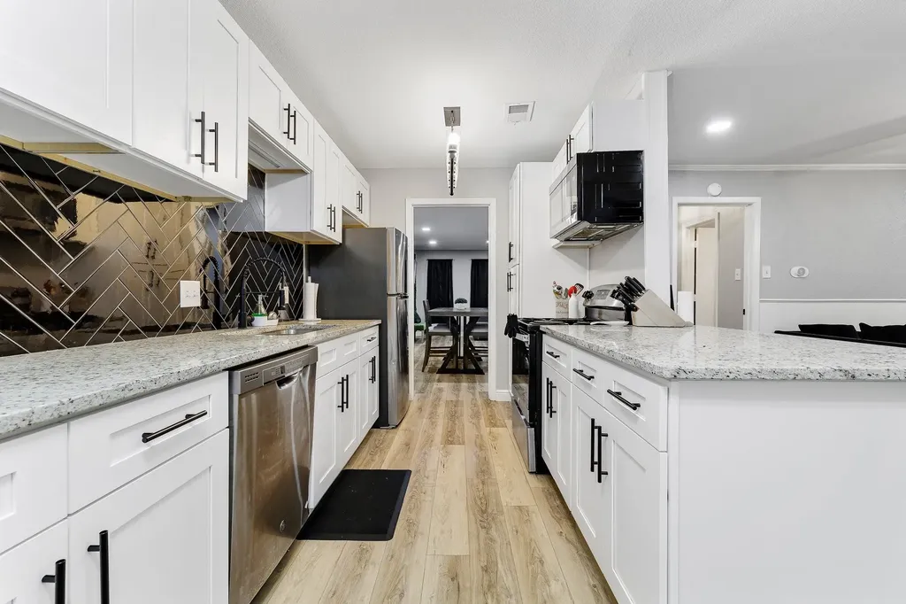 12814 Pandora Drive Dallas TX 75238