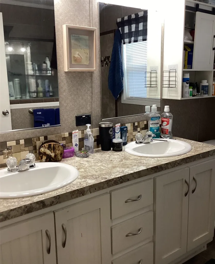 316 N Avenue A Cross Plains TX 76443