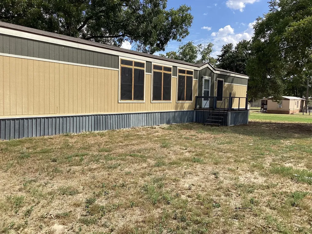 316 N Avenue A Cross Plains TX 76443