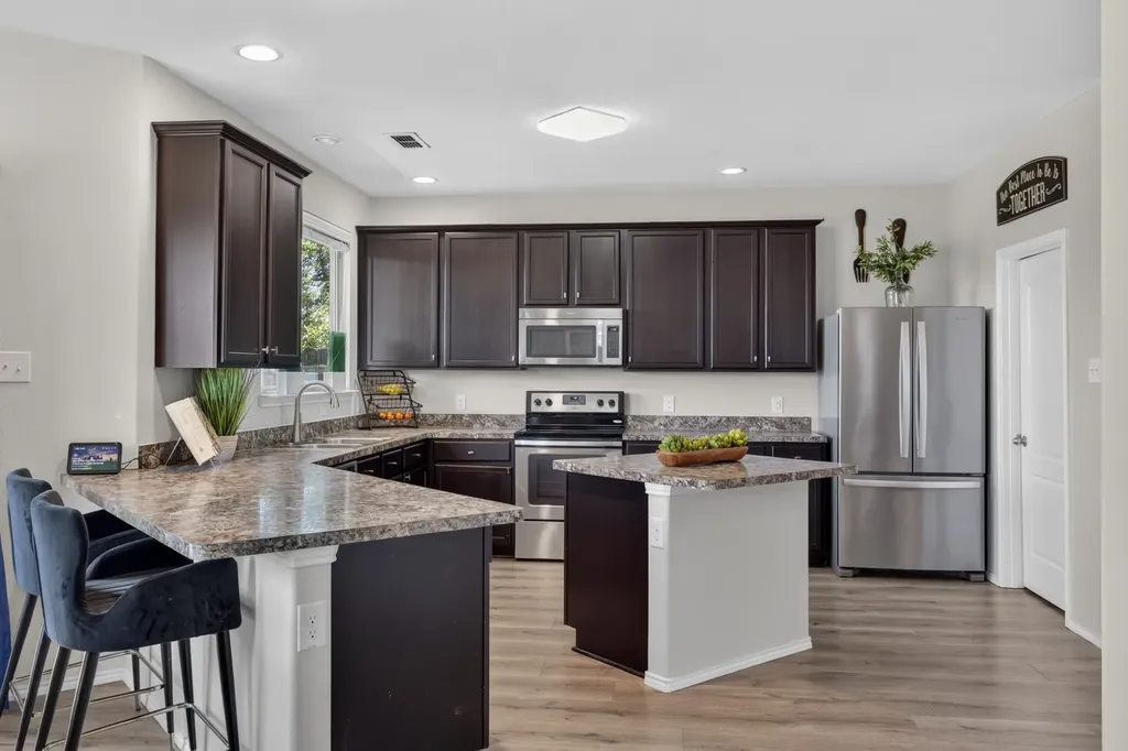 5216 Pebble Beach Trail Denton TX 76208