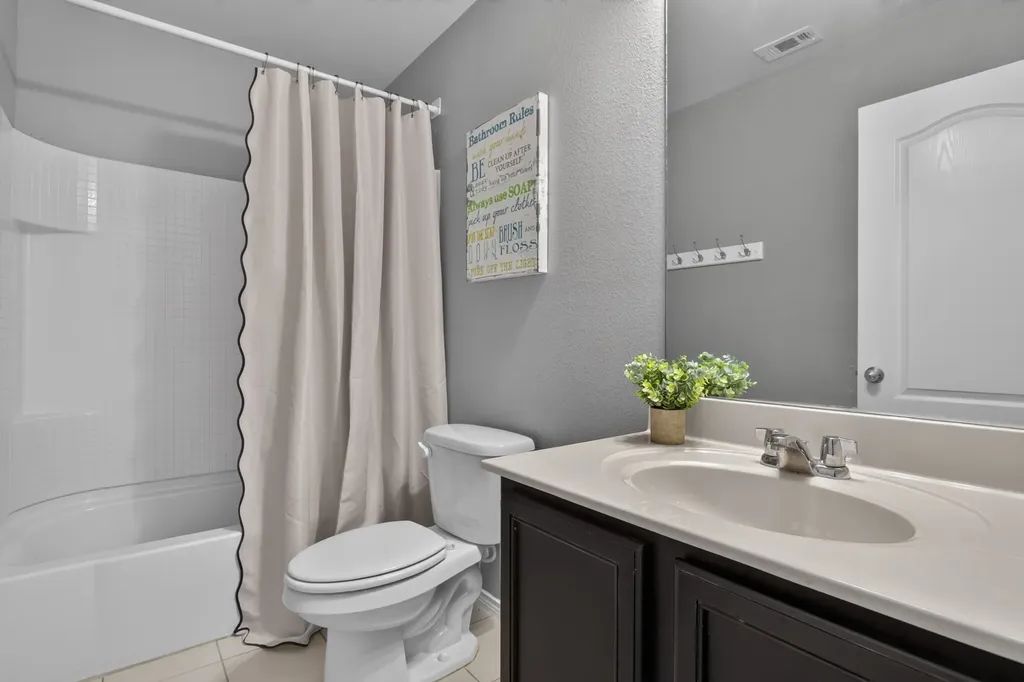 5216 Pebble Beach Trail Denton TX 76208