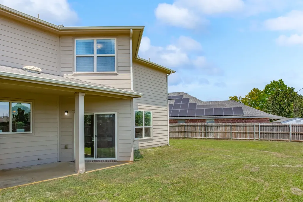 5216 Pebble Beach Trail Denton TX 76208