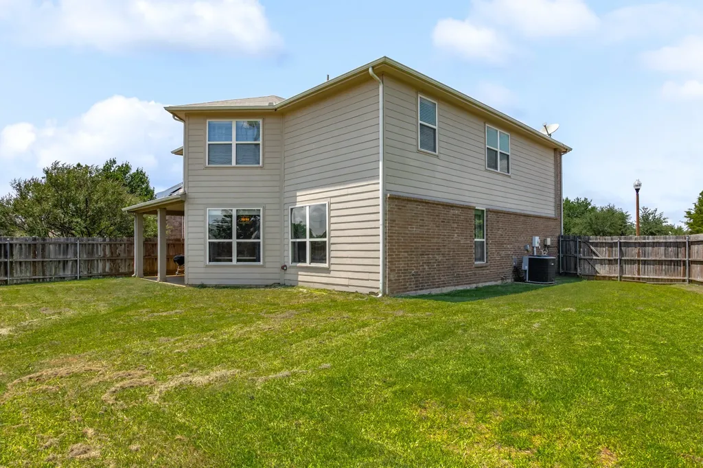 5216 Pebble Beach Trail Denton TX 76208