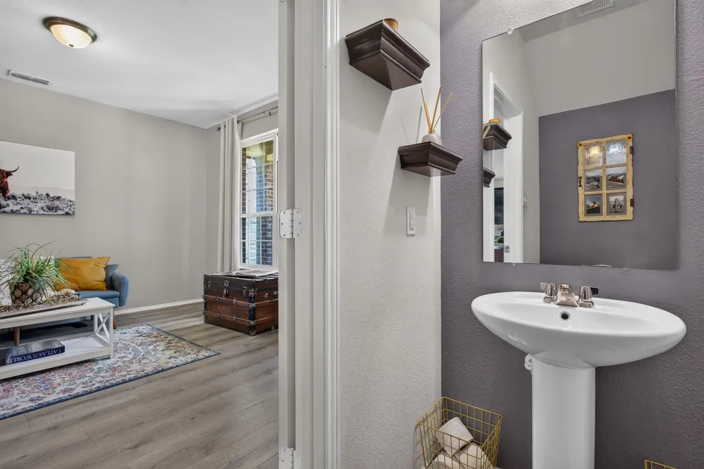 5216 Pebble Beach Trail Denton TX 76208