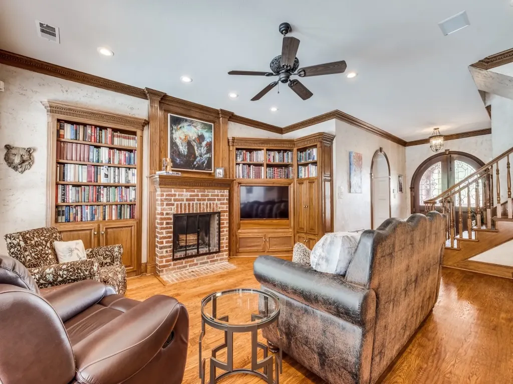 100 Bentwood Court Denton TX 76210