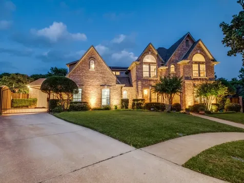 100 Bentwood Court Denton TX 76210