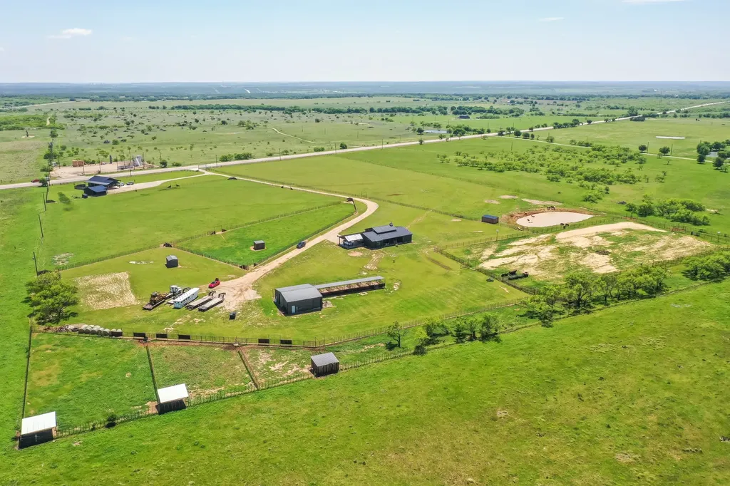 6384-A Us 281 Hwy S Jacksboro TX 76458