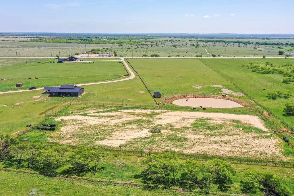 6384-A Us 281 Hwy S Jacksboro TX 76458