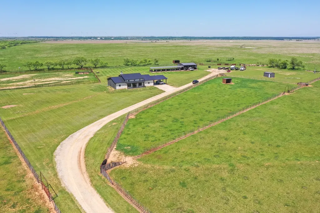 6384-A Us 281 Hwy S Jacksboro TX 76458