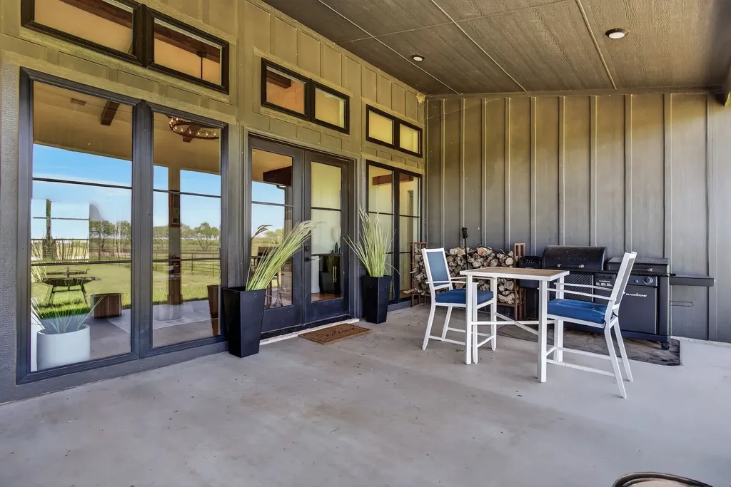 6384-A Us 281 Hwy S Jacksboro TX 76458
