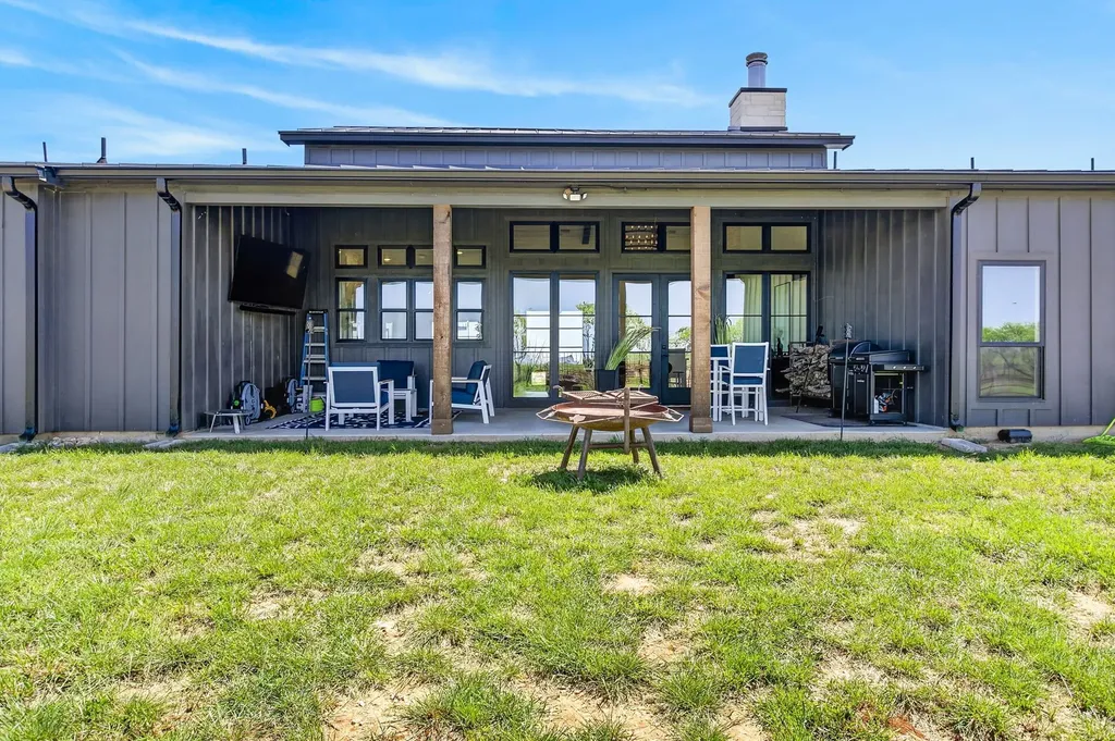 6384-A Us 281 Hwy S Jacksboro TX 76458