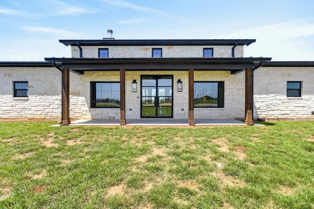 6384-A Us 281 Hwy S Jacksboro TX 76458