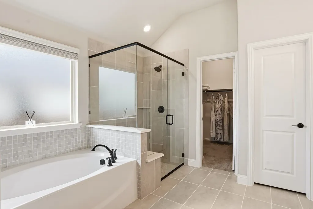 5414 Rowlan Row Midlothian TX 76065