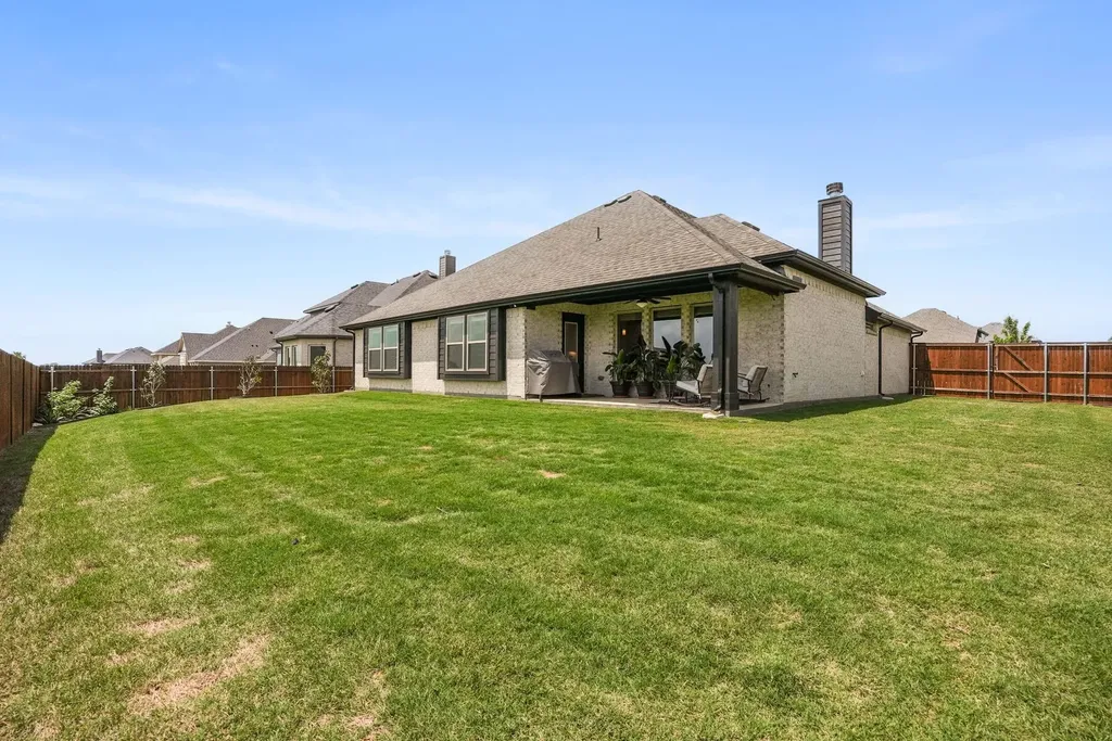 5414 Rowlan Row Midlothian TX 76065