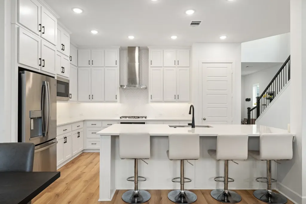 2014 White Grove Drive Dallas TX 75228