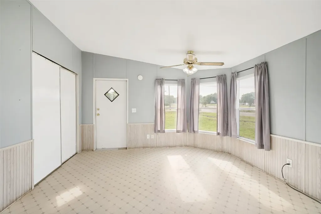 4524 Elementary Drive Southmayd TX 76268