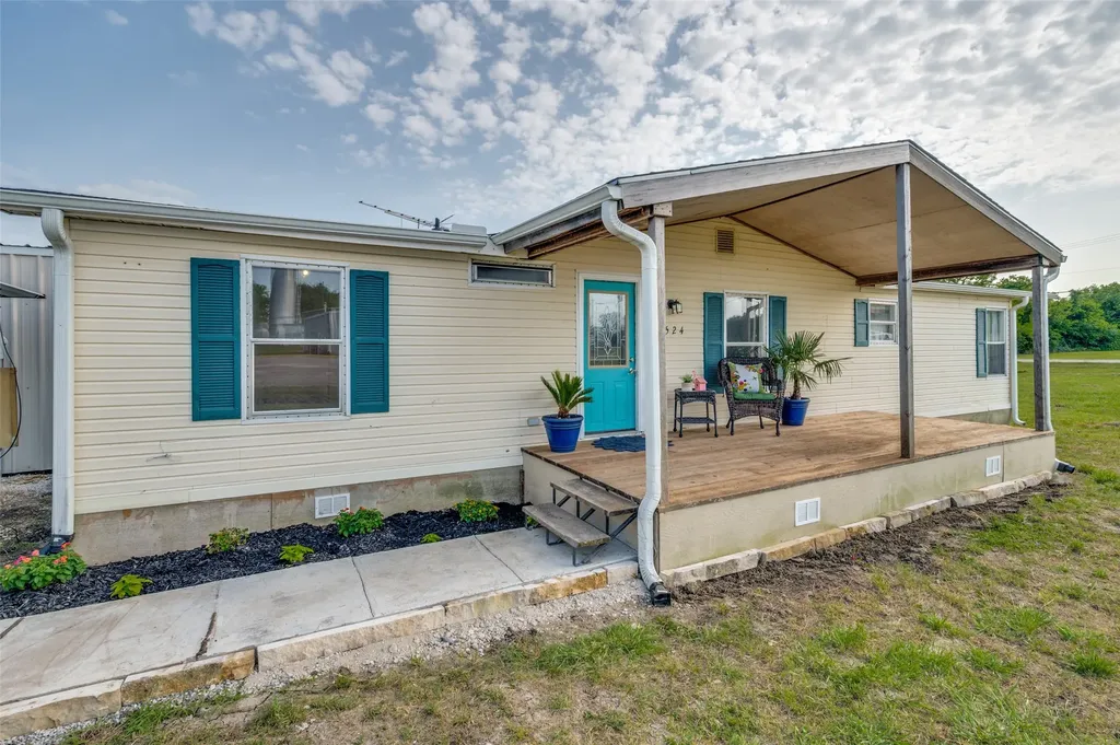 4524 Elementary Drive Southmayd TX 76268