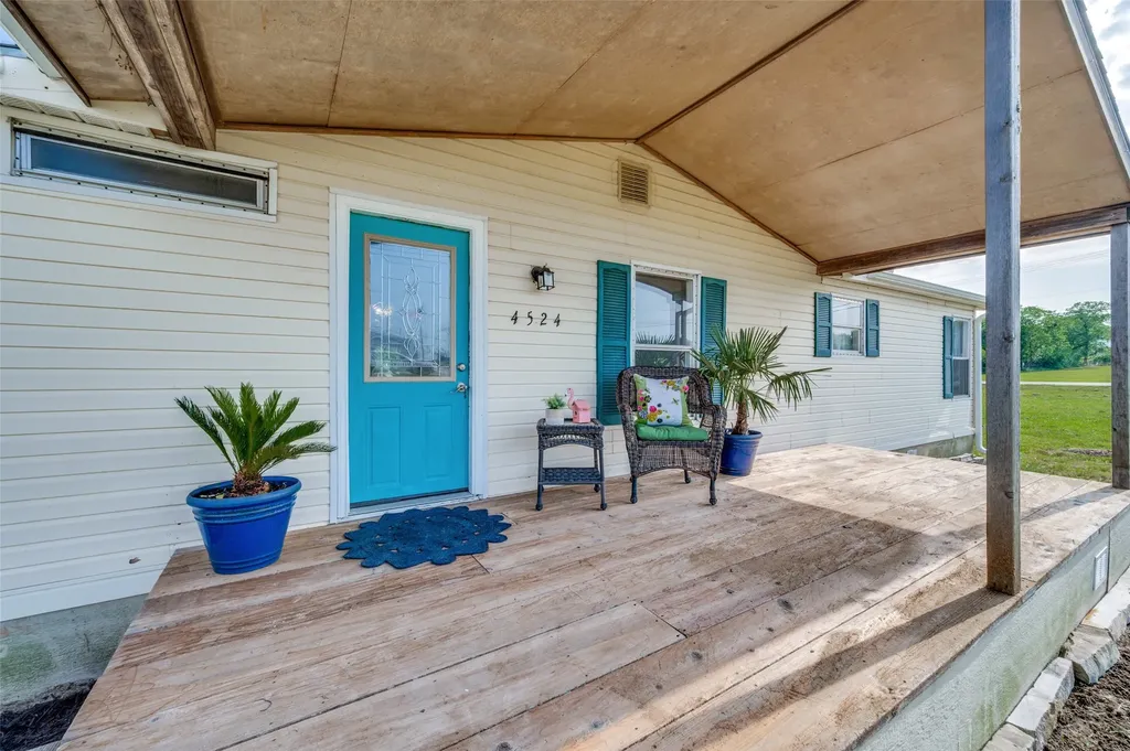 4524 Elementary Drive Southmayd TX 76268