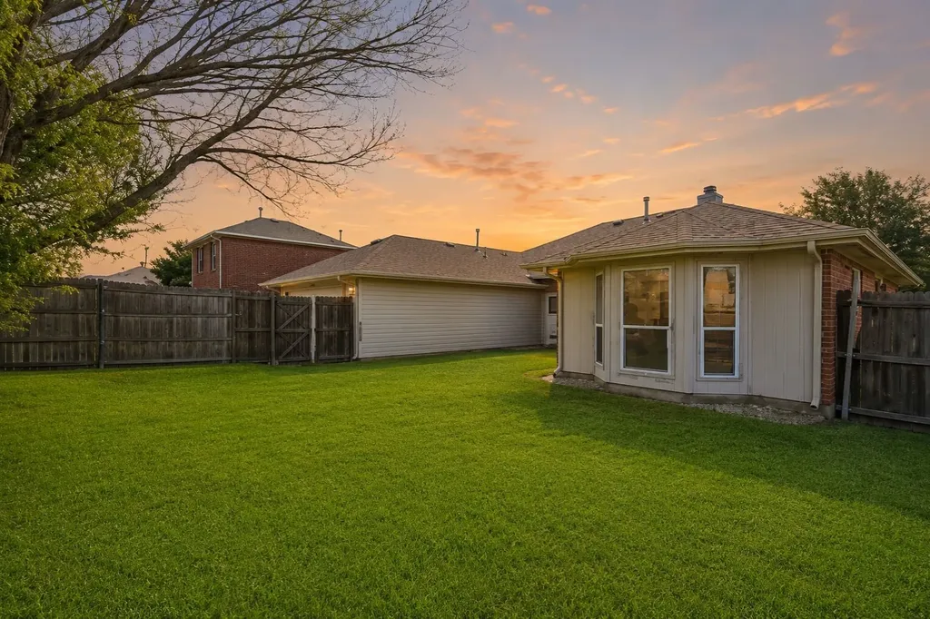 1951 Harvester Drive Rockwall TX 75032