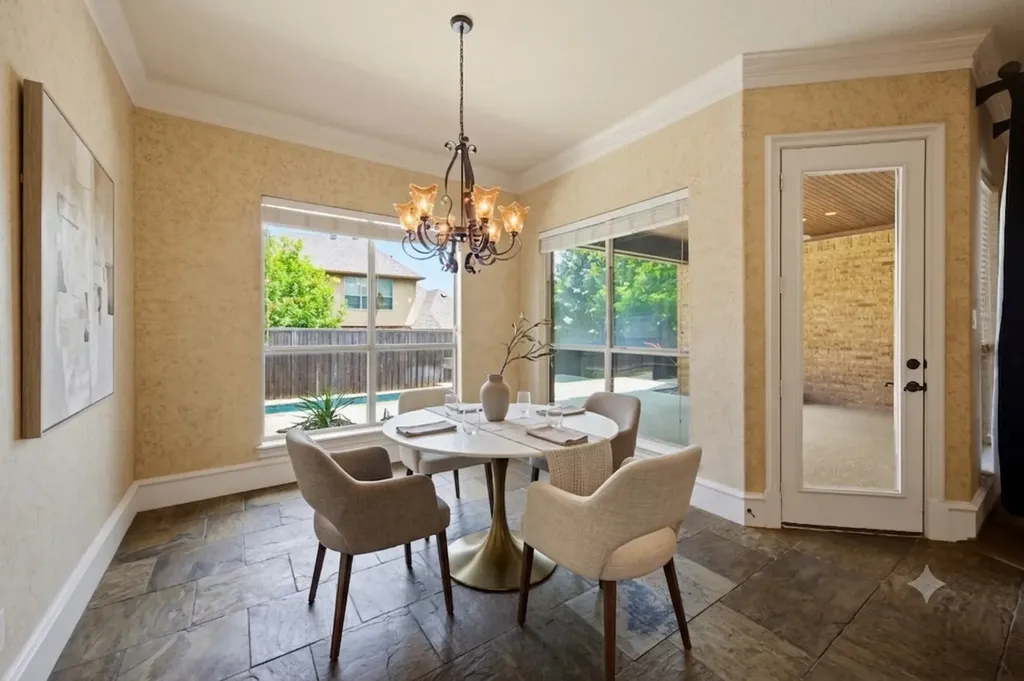 7713 Silverleaf Drive North Richland Hills TX 76182
