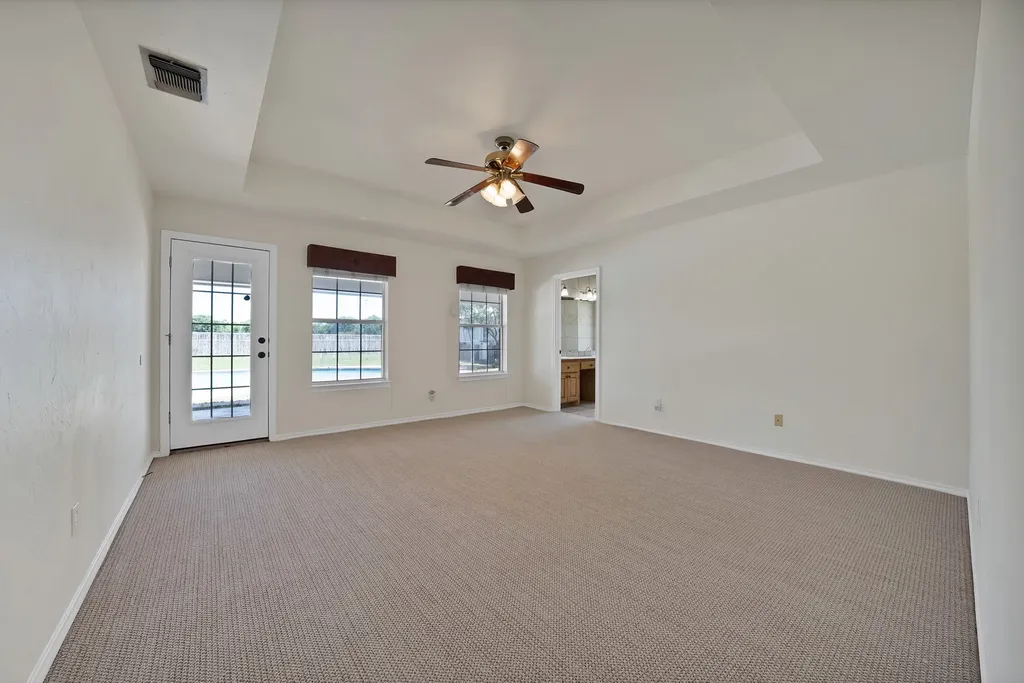 1815 Newport Road Weatherford TX 76086