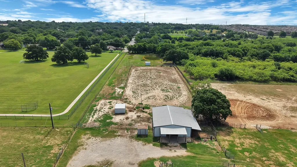1815 Newport Road Weatherford TX 76086