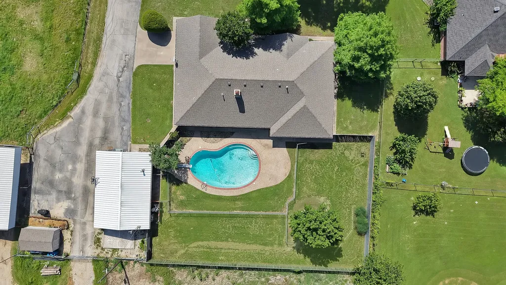 1815 Newport Road Weatherford TX 76086