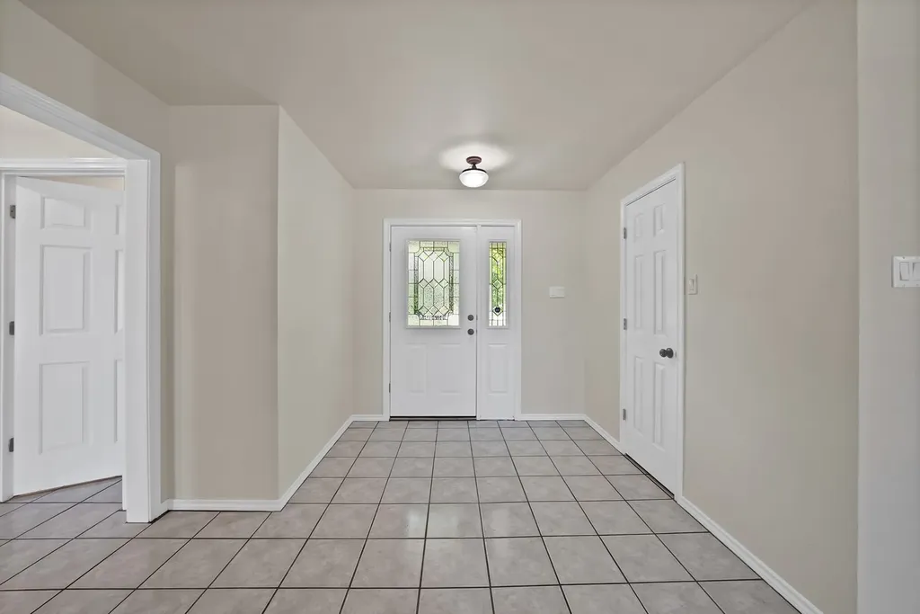 1815 Newport Road Weatherford TX 76086