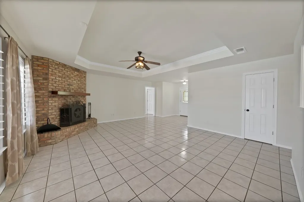 1815 Newport Road Weatherford TX 76086