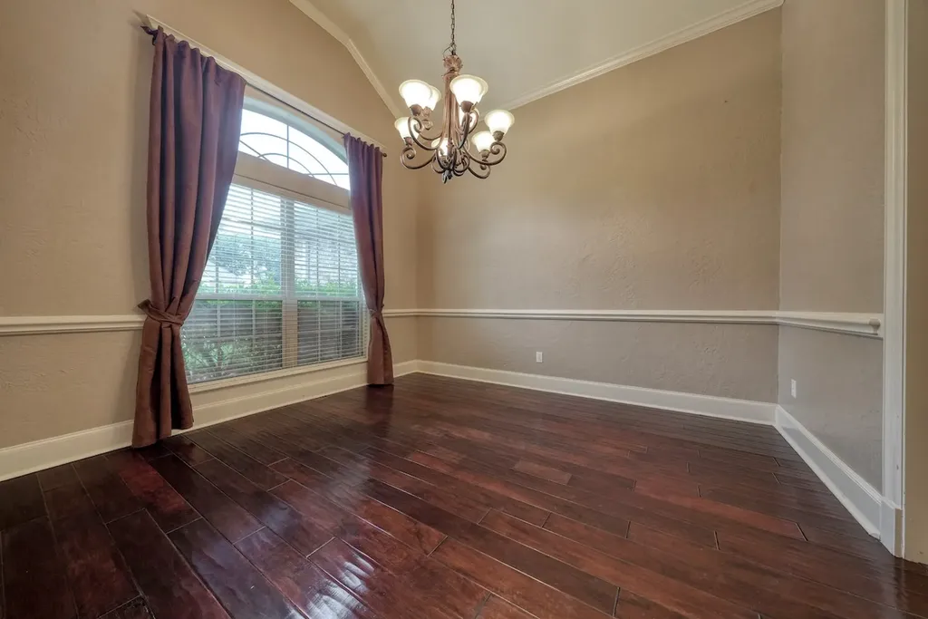 205 Heritage Court Lindale TX 75771