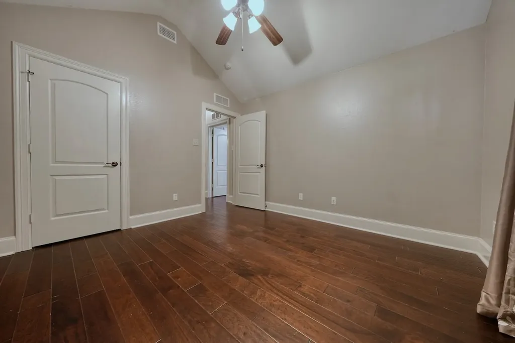 205 Heritage Court Lindale TX 75771